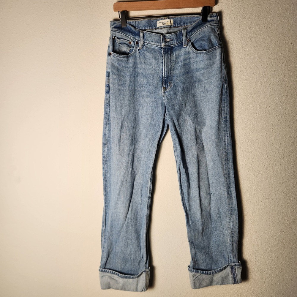 Abercrombie & Fitch The 90s Straight Jeans Light Wash Blue High Rise Denim 28/6R